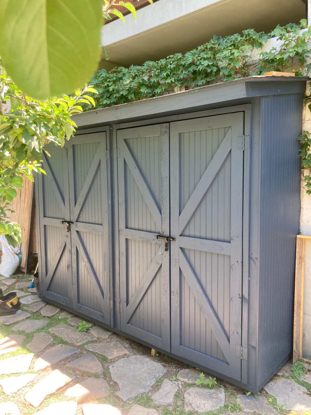 Bodega de Madera para Jardín Exterior Puertas Tipo Granero B0AM02
